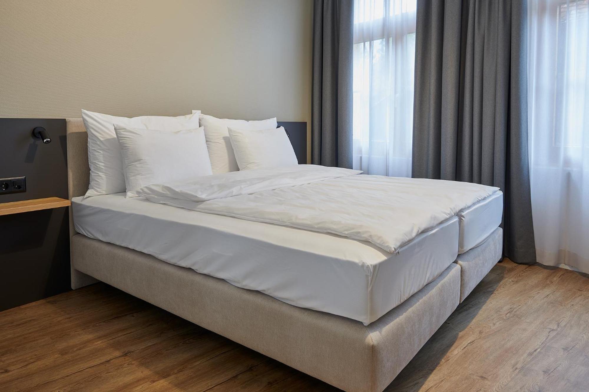 Hotel Jaeger Jeuss - Murten - Self-Check-In ภายนอก รูปภาพ